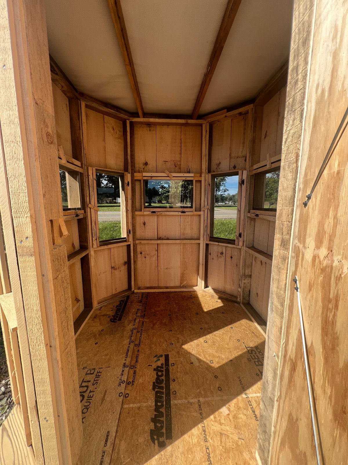 6×6 Hunting Shed – Tinted Windows & Multi-Angle Shooting Views – Custom Built