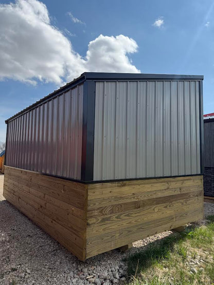 10' x 16' Amish-Built Animal Shelter*