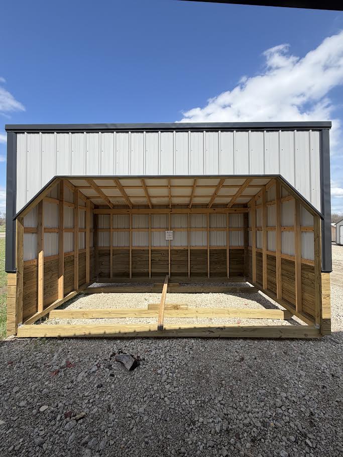 10' x 16' Amish-Built Animal Shelter*