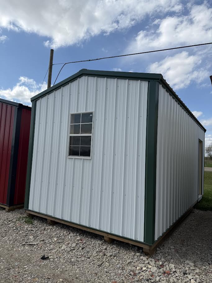 10'x20' Amish Made Steel Storage with 8' Roll up Door and Side Entry*