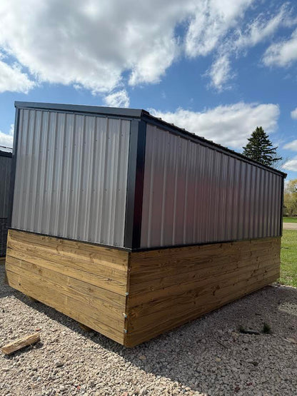 10' x 16' Amish-Built Animal Shelter*