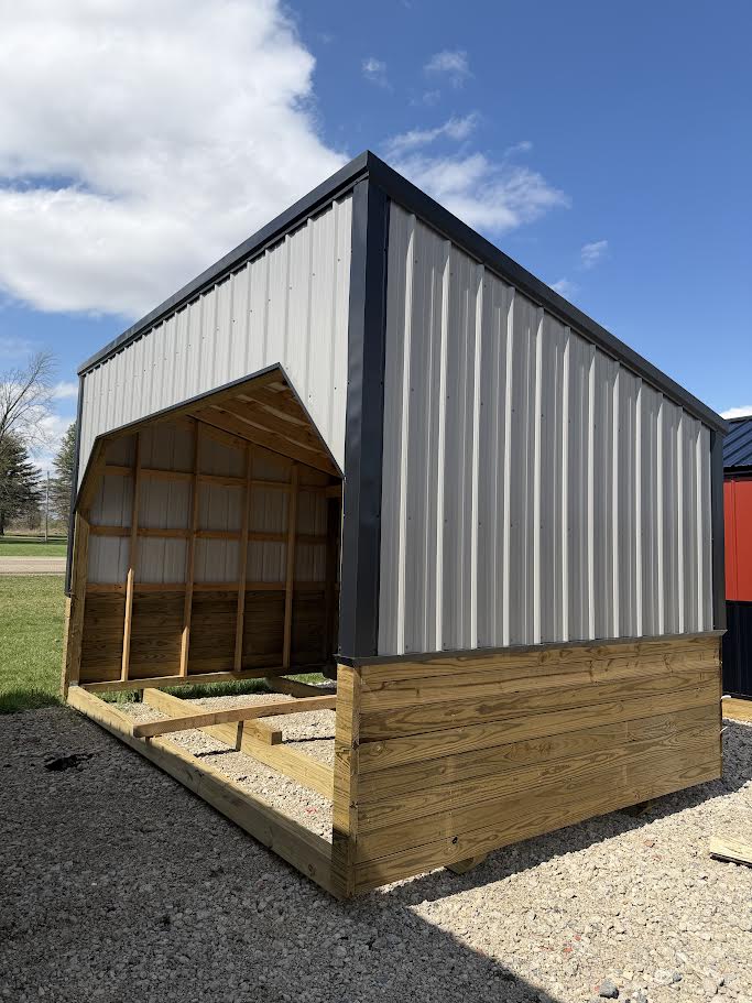10' x 16' Amish-Built Animal Shelter*