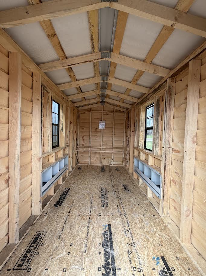 6×12 Amish Made Rough Sawn Chicken Coop – Nesting Boxes, Roost Areas & Chicken Door*