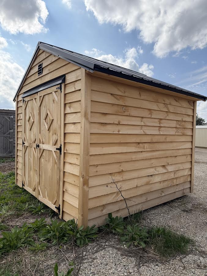 10' x 10' Amish-Built Rough Sawn Storage with Metal Roof (No Windows)*