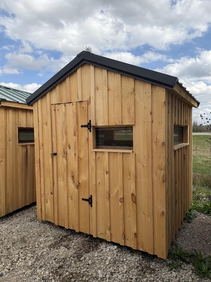 6' x 6' Amish-Built Rough Sawn Square Deer Blind* – Potterville Sawmill