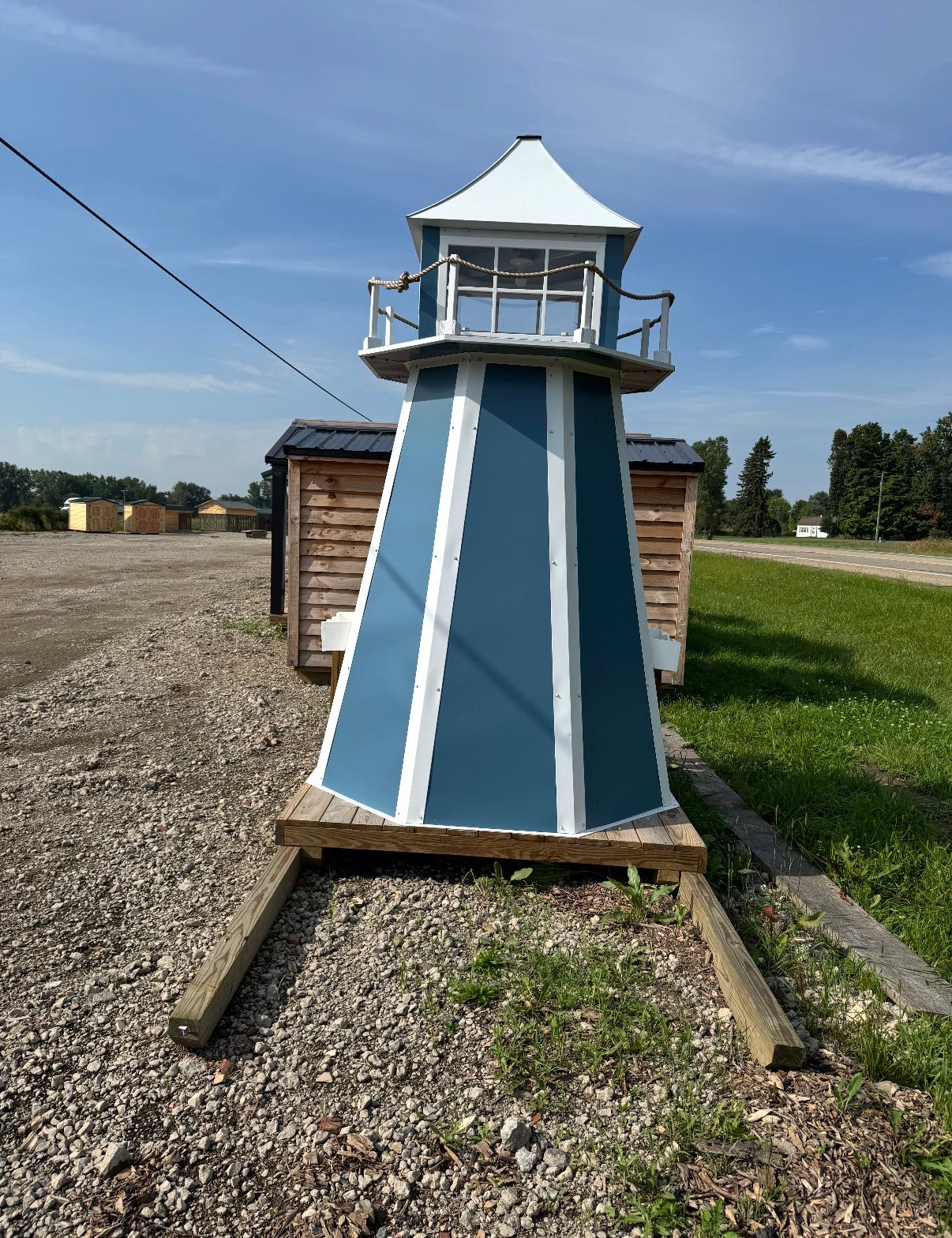 5' x '5 Octagon Lighthouse with Planter Boxes