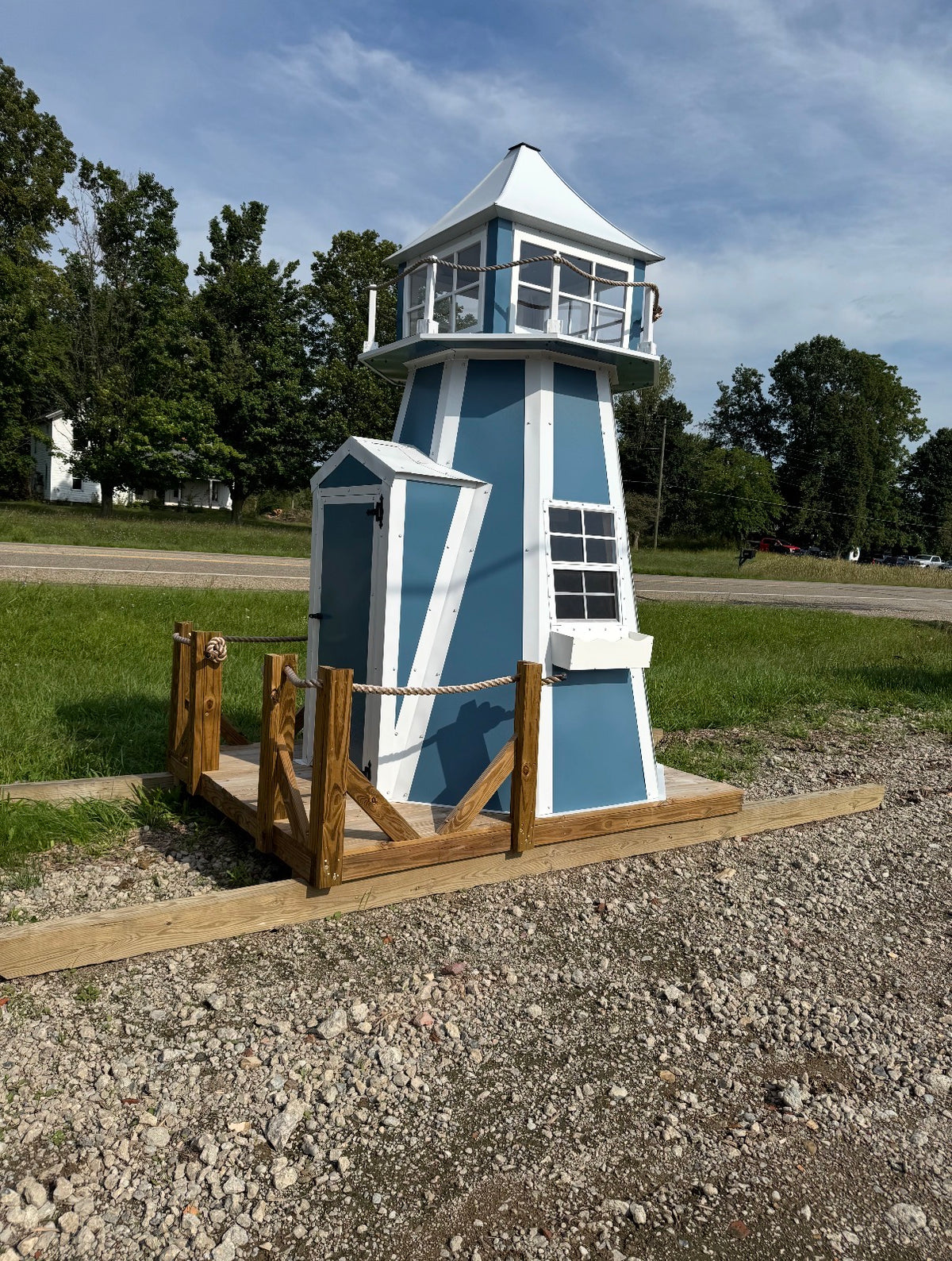 5' x '5 Octagon Lighthouse with Planter Boxes