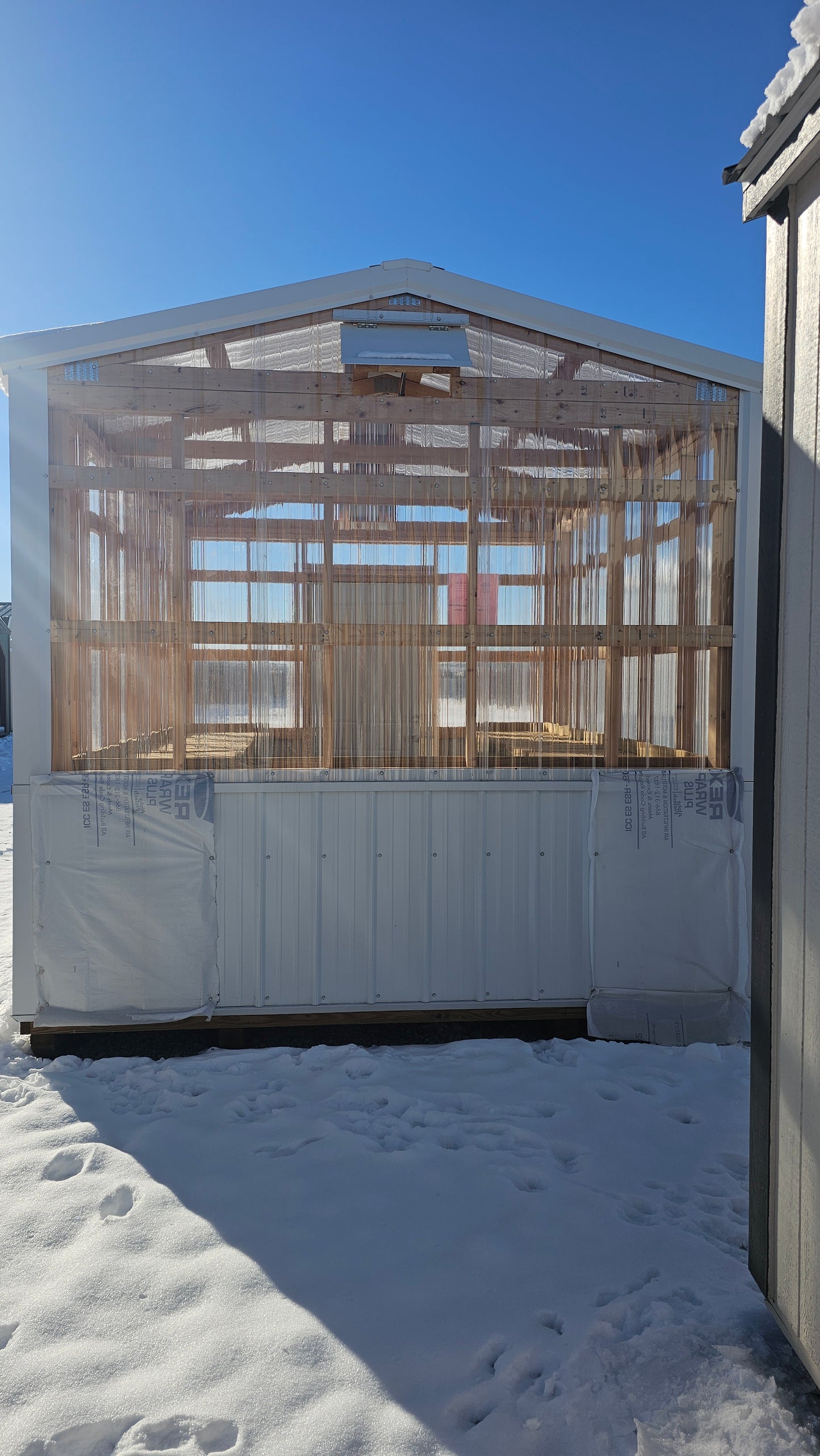 10×12 Greenhouse Potting Shed – White Steel – Vents & Benches