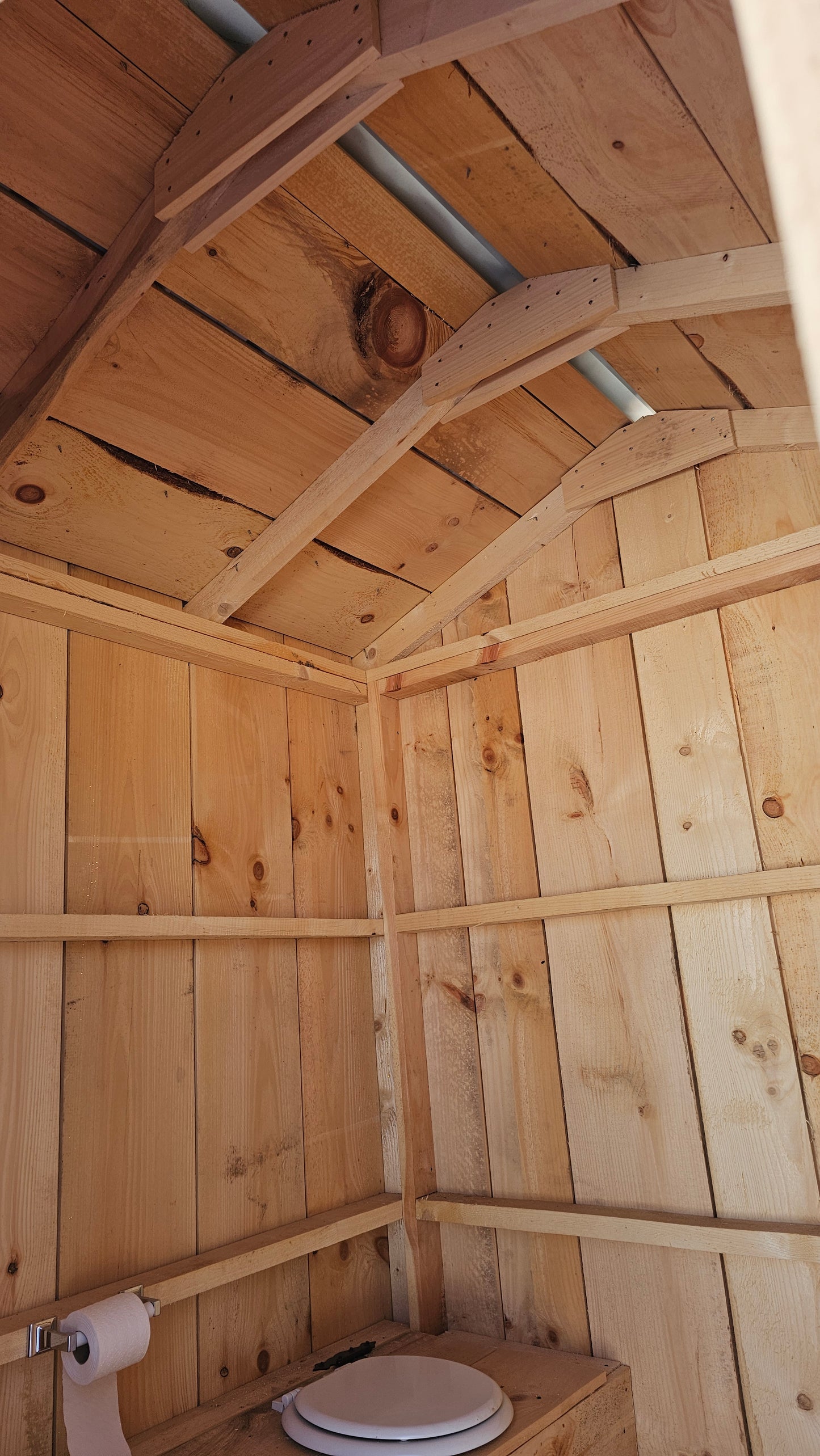 6×6 Outhouse – 2-Seater – White Roof – SKU 0008